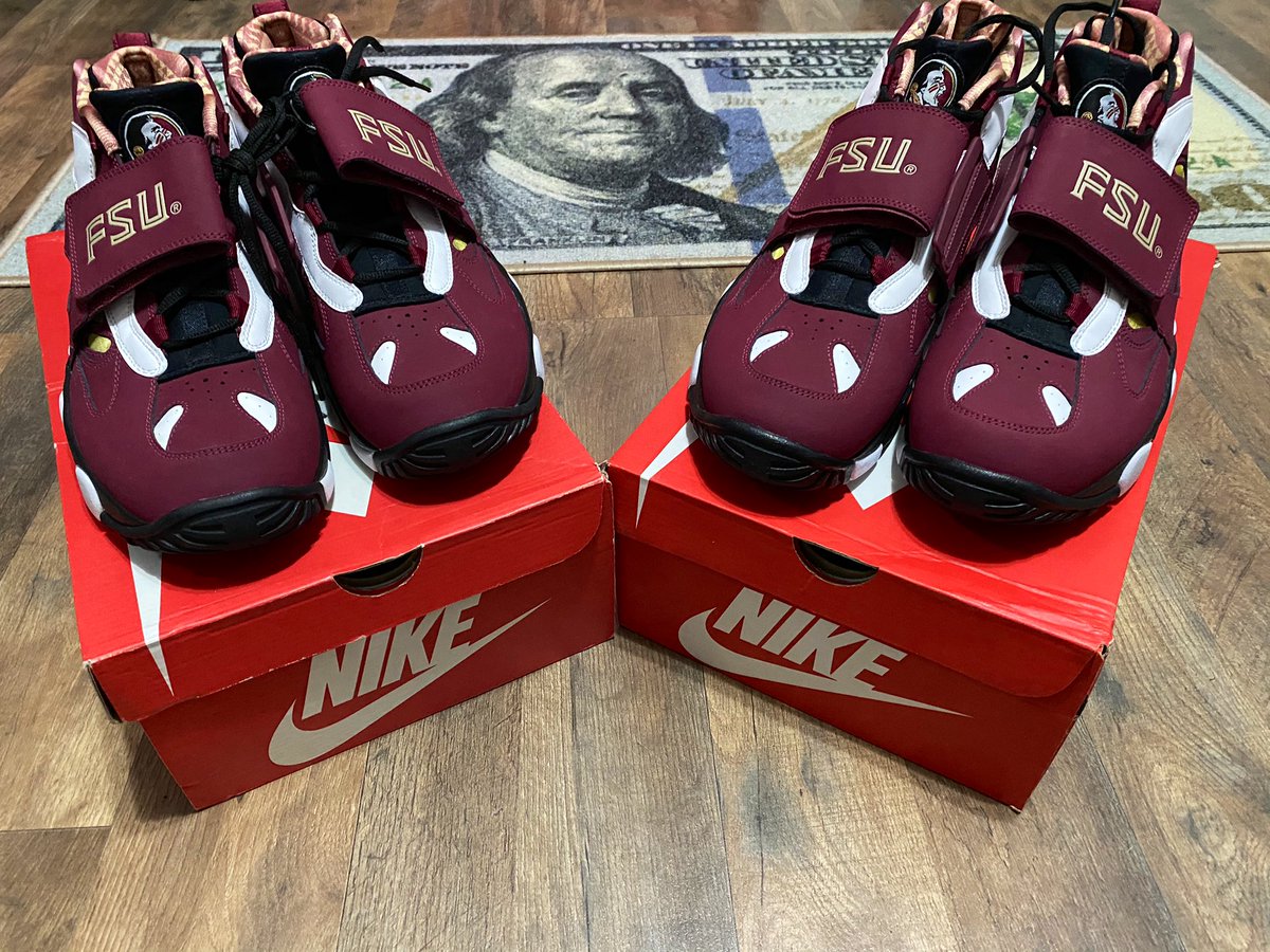JBreak23's tweet photo. I was so sleep when these dropped. I’m awake now. First Grad present. Air Diamond Turf 2 PRM QS (FSU) #FSUKicks https://t.co/agC0KICbEE