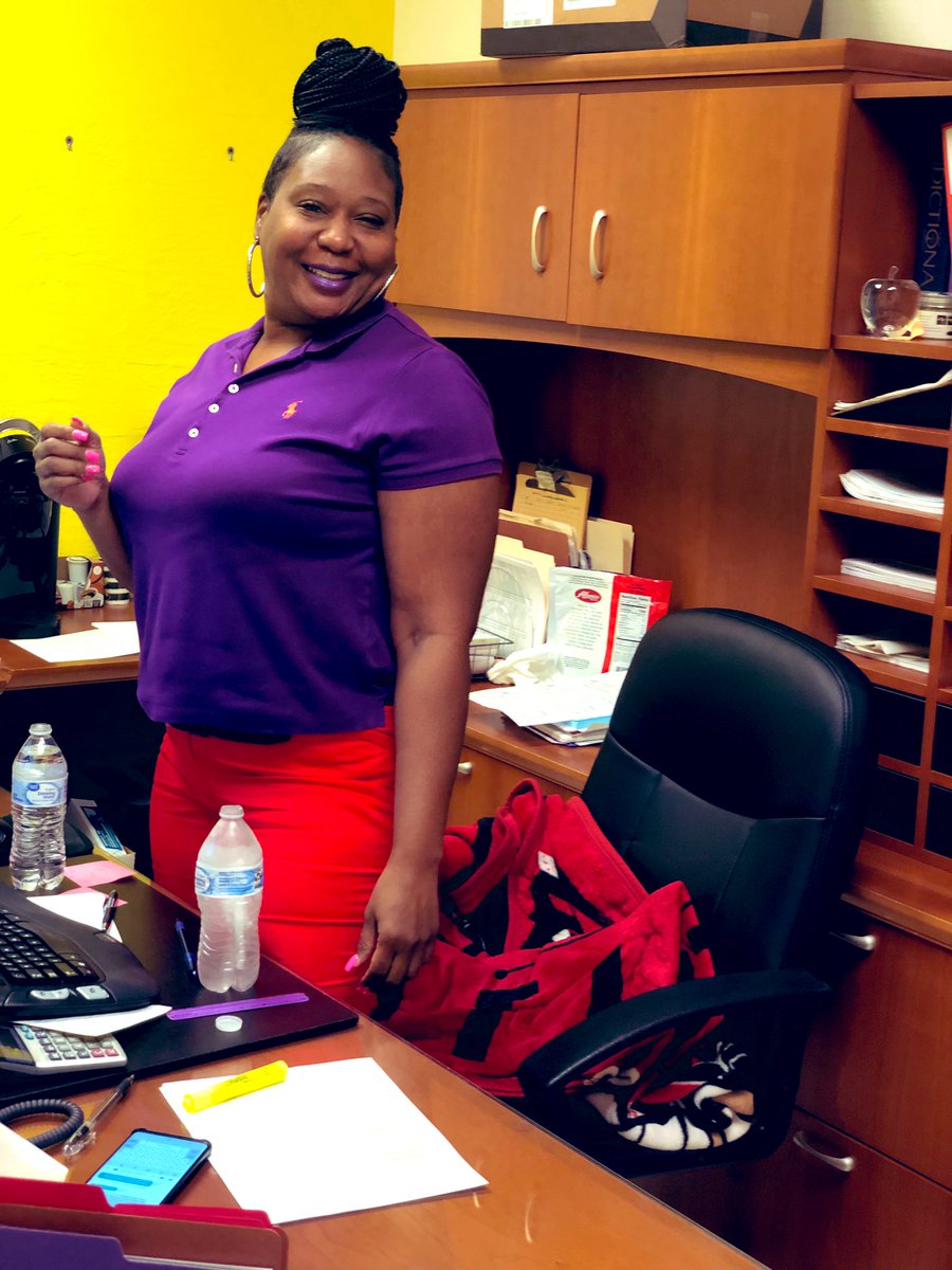 WatkinsSeminol1's tweet photo. #Orangeforunity We are united in providing  a safe learning environment for our students! https://t.co/zl20ugB0Np