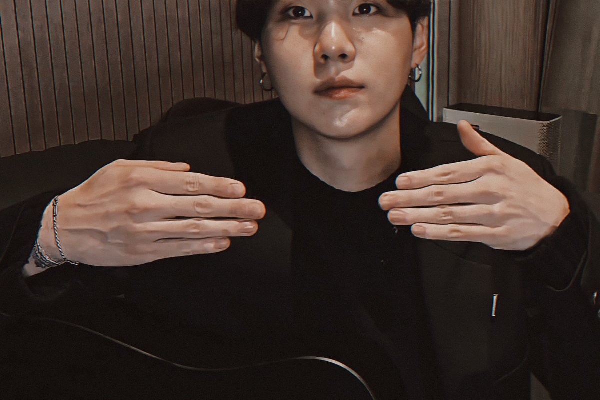 very nice hands, yes