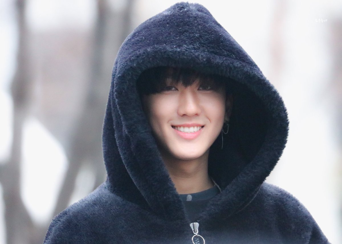 changbin in this jacket — a fluffy thread