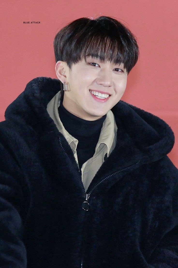 changbin in this jacket — a fluffy thread