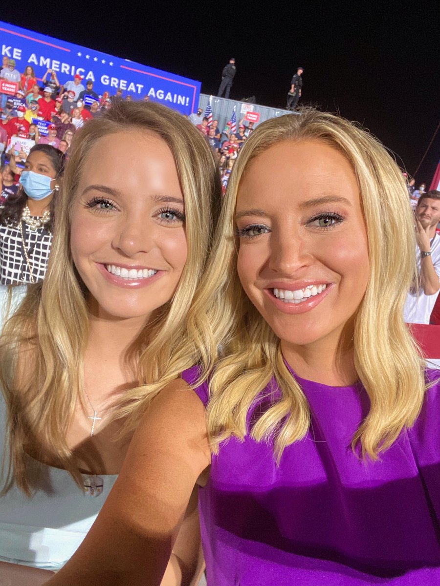 kayleighmcenany's tweet image. Always great running into my sister @RyannMcEnany at the @realDonaldTrump rally!!!