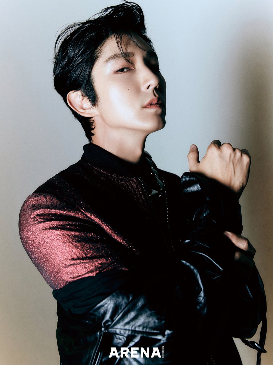 NAMOOACTORS2004's tweet photo. 직업 만족도 100% 준기 배우 덕분에
덕질 만족도 100, 아니 200% 상승중🔝🔝

#이준기 #아레나옴므플러스 #화보 #ARENA #Leejoongi https://t.co/y4M0FbUoH3