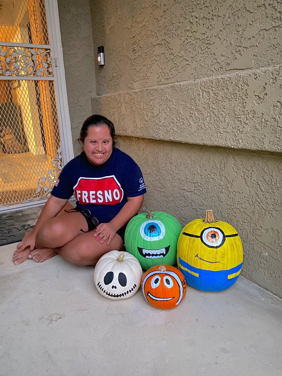 carla_duarteee's tweet photo. Alyssa is quite the artist https://t.co/sutS3NkZ2X