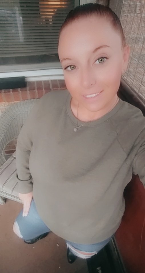 Brittain1980's tweet photo. life is confusing, people are strange and love is just impossible to explain...ππ
#justme #nomakeupselfie #nofilterselfie #thatnaturalglow #fallvibes #findingmyownsmile #makingmyselffeelbeautiful #wednesdaywisdom #lovingmesomeme #iamwhoiam #sorrynotsorry #redhairdontcare https://t.co/usbdDnVdJg
