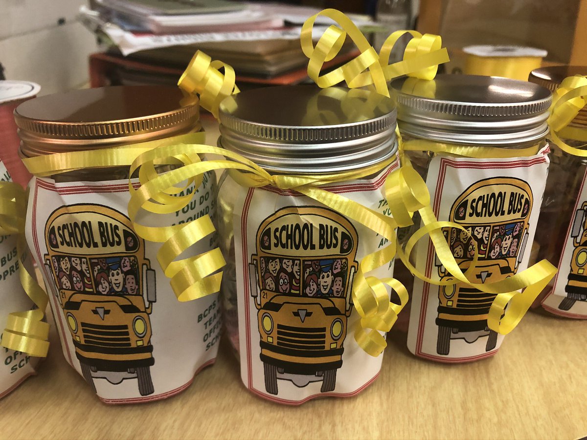 tabiffy's tweet image. BCPS roll out all the stops for Bus Driver Appreciation Day 2020!! No one loves their bus drivers, car drivers, and bus aides like “WE:” BCPS DO!! @bcpsva #brunswickstrong #employeerecognition