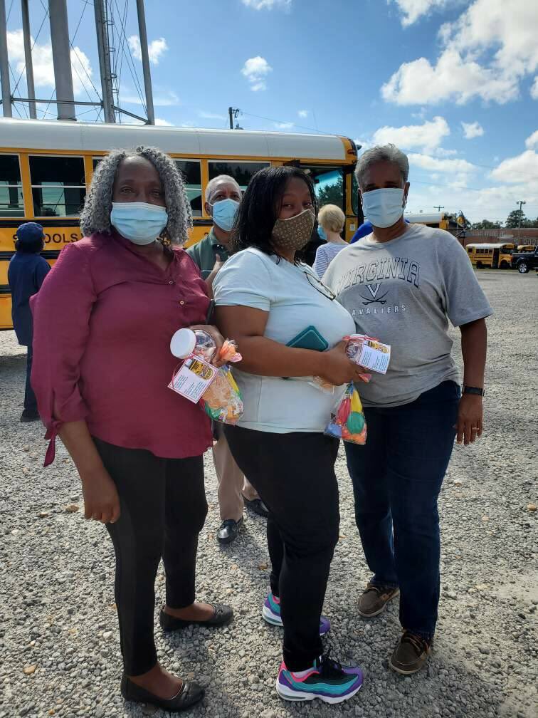 tabiffy's tweet image. BCPS roll out all the stops for Bus Driver Appreciation Day 2020!! No one loves their bus drivers, car drivers, and bus aides like “WE:” BCPS DO!! @bcpsva #brunswickstrong #employeerecognition