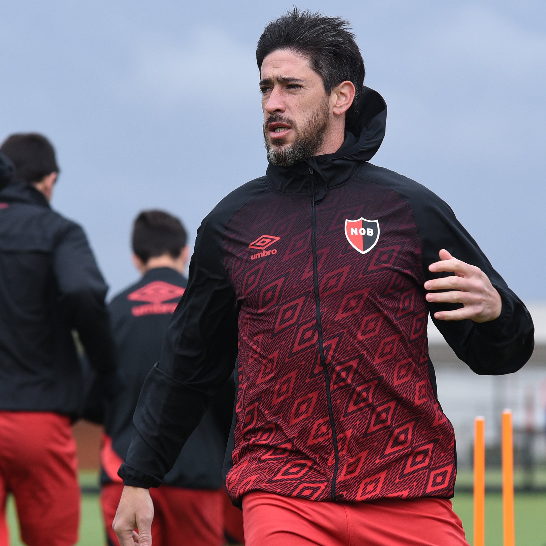 Buzo umbro newells sale