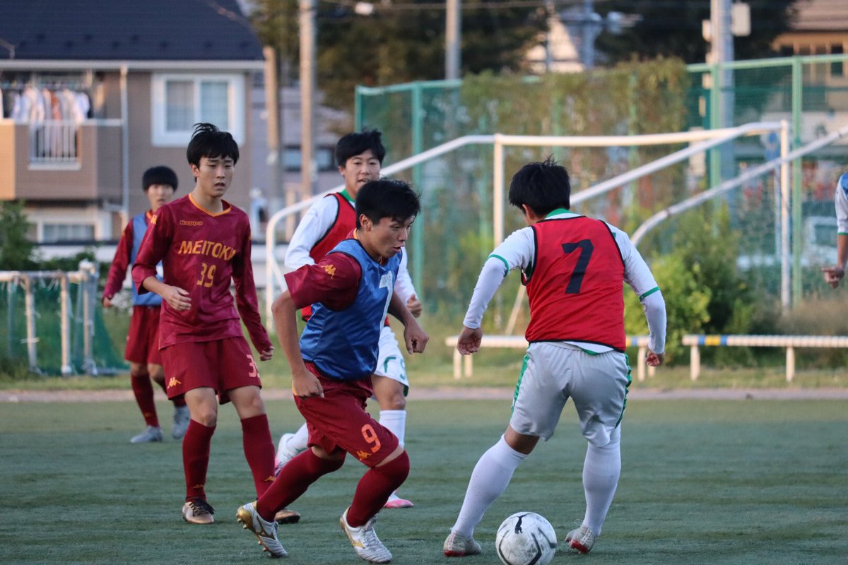 スポーツ千葉明徳 高校サッカー情報 2回戦は 10月25日 日 に渋谷幕張高校と対戦します その試合にむけて 昨日も実戦さながらの熱のこもった練習が繰り広げられていました 本校サッカー部にご声援のほど宜しくお願いします 千葉明徳 サッカー スポーツ千葉明徳 高校サッカー情報 2回戦は 10月25日 日 に渋谷幕張高校と対戦します その試合にむけて 昨日も実戦さながらの熱のこもった練習が繰り広げられていました 本校サッカー部にご声援のほど宜しくお願いします 千葉明徳 サッカー