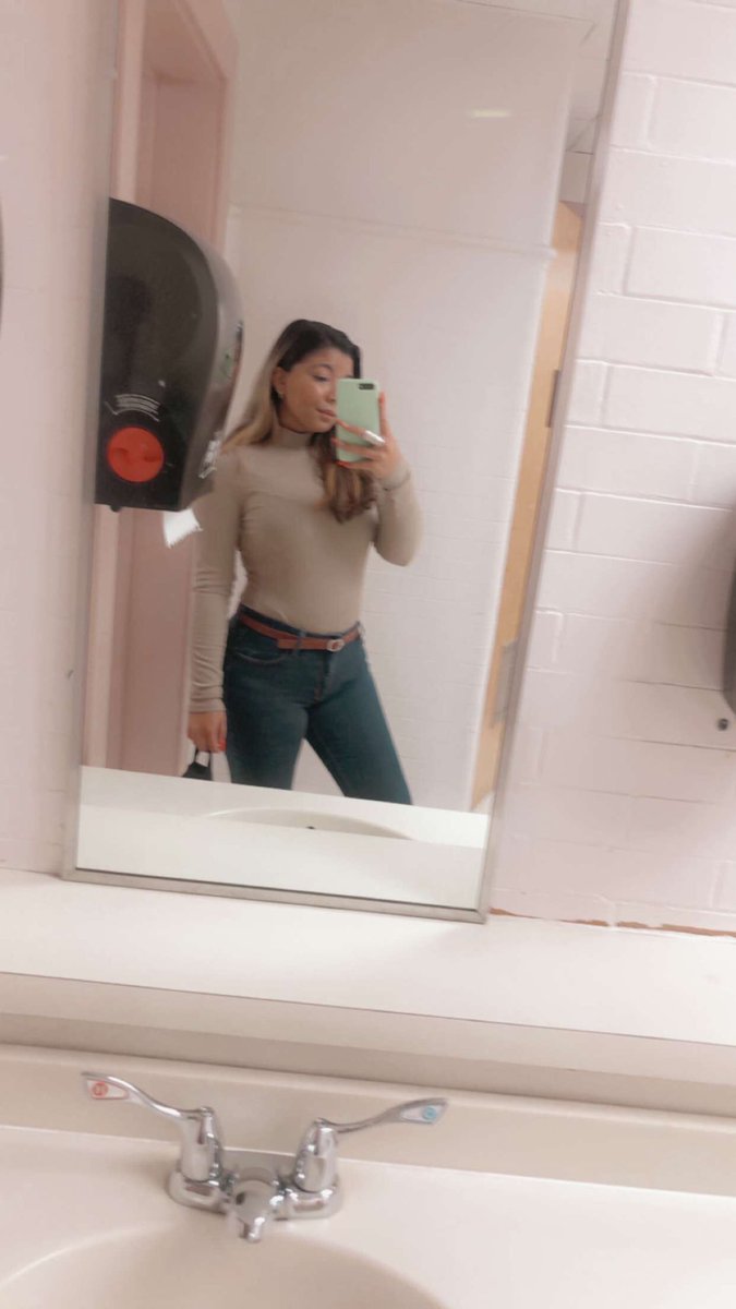 lightlysauteed's tweet image. MY PRESENCE IS A GIFT, ITS A PRESENT

#butimnotarapper