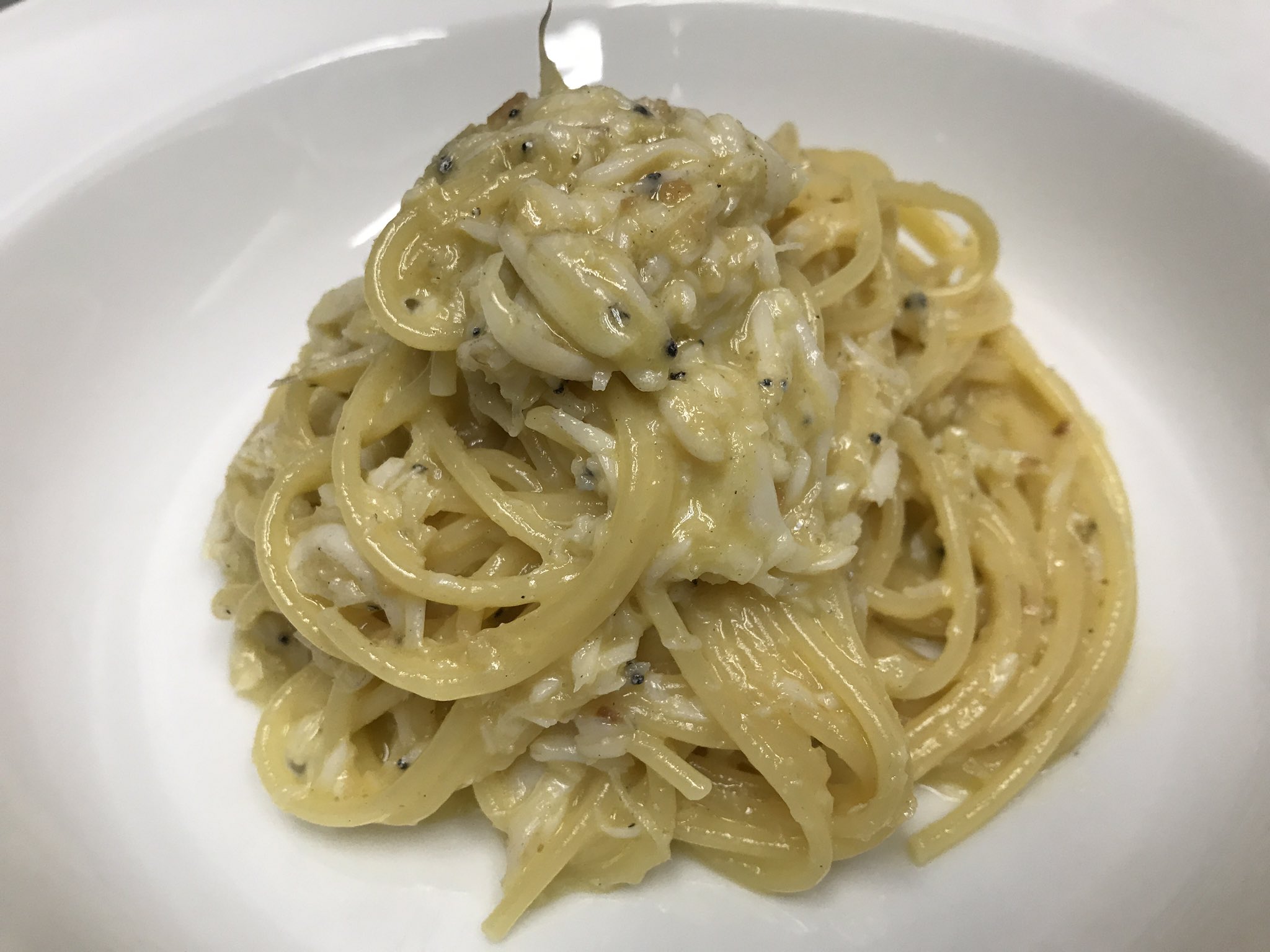 クチーナ シラカワ 茨城 霞ヶ浦 白魚 しらうお と卵黄のスパゲッティ 6500円おまかせディナーコースの一皿 関西グルメ イタリアン イタリア料理 クチーナシラカワ 大阪イタリアン 関西イタリアン 南大阪イタリアン グルマン 白魚の