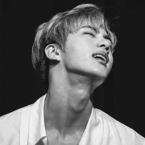 Appreciating Jin& #39;s Neck. A much needed thread--