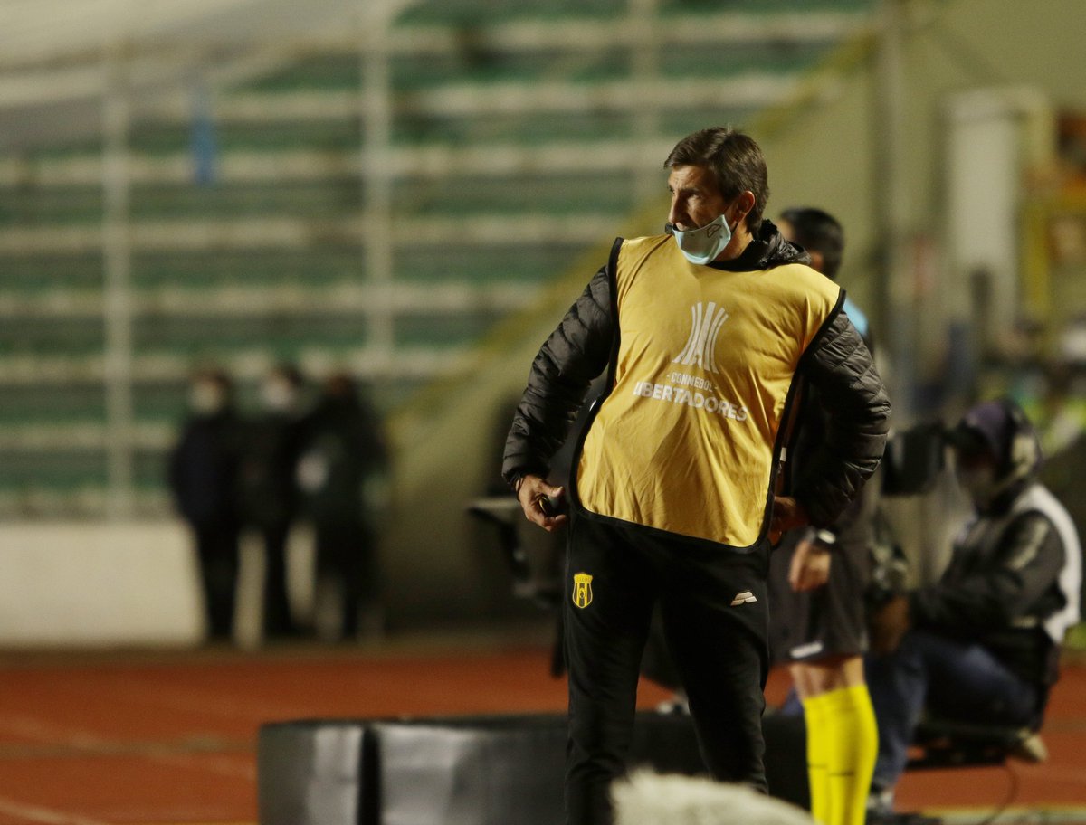 ¡Esa es la actitud! 💪
El #Guaraní de Gustavo Adolfo Costas

#VamosAborigen! 💛🖤 #IndioEnLaCopa