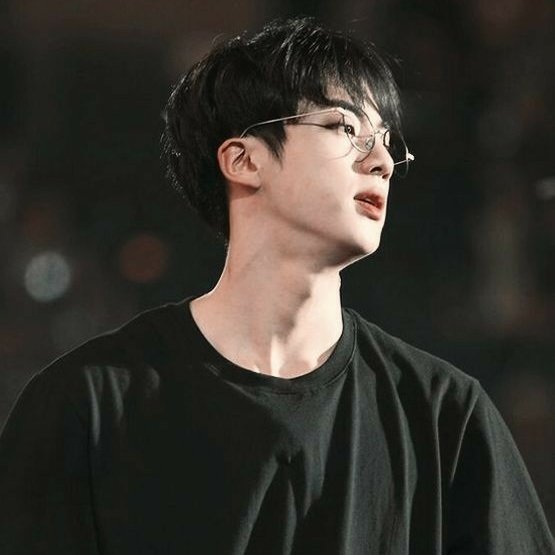 Appreciating Jin& #39;s Neck. A much needed thread--