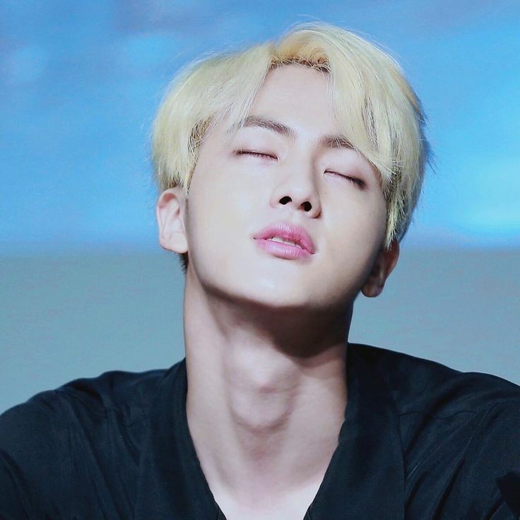Appreciating Jin& #39;s Neck. A much needed thread--