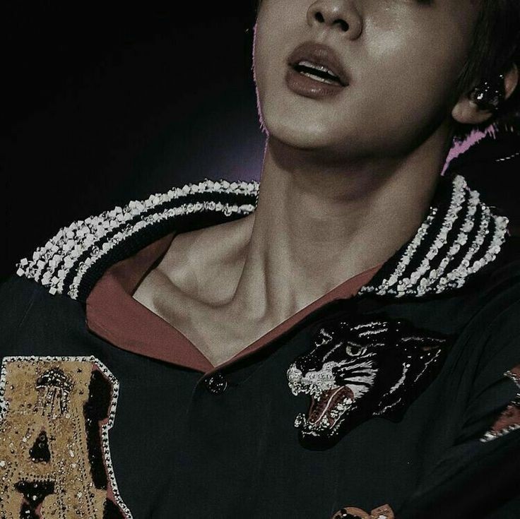 Appreciating Jin& #39;s Neck. A much needed thread--