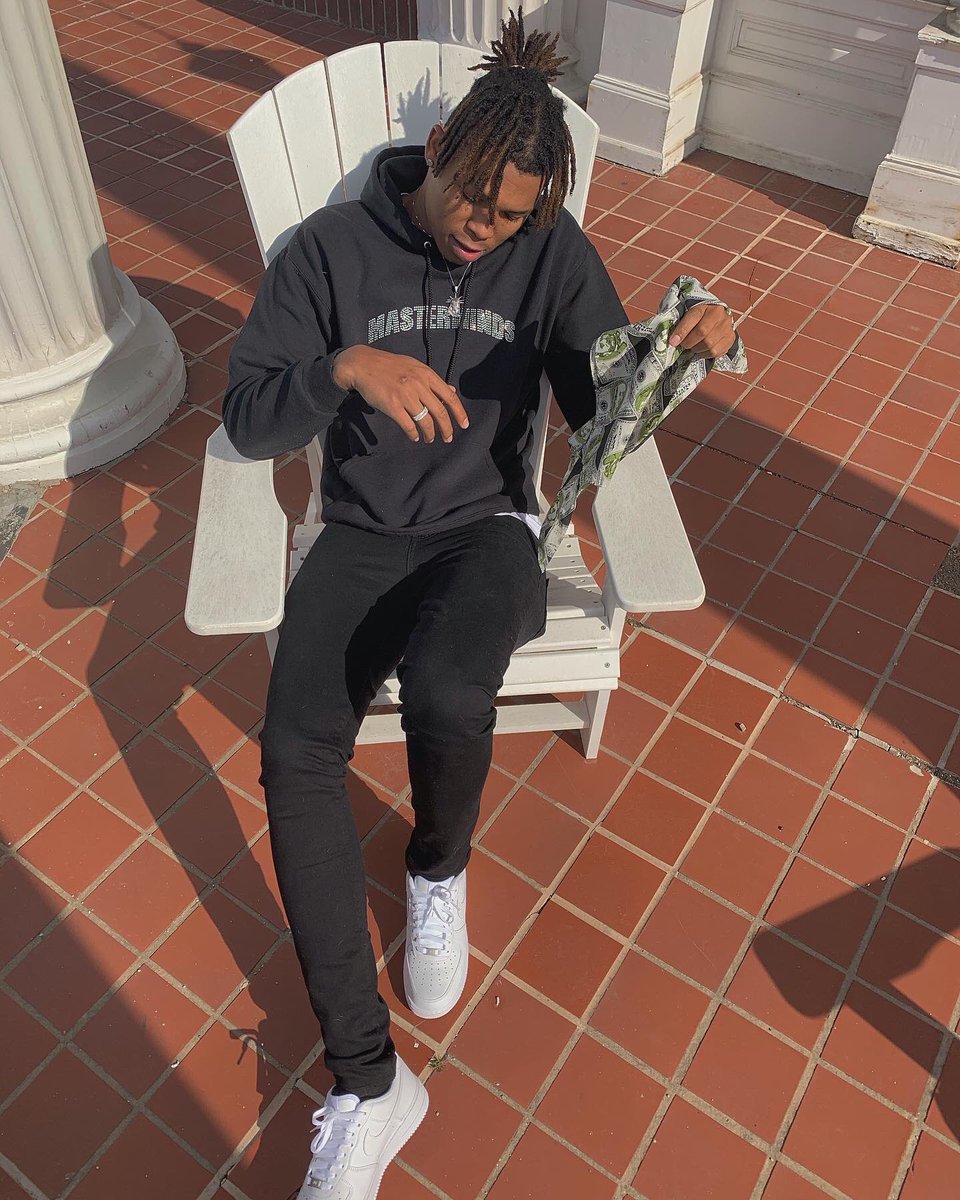 #Hollywood’🥀 tweet media