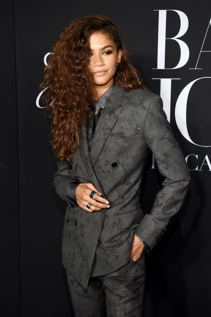 Because Zendaya is the queen of this shit, I dedicate a second tweet to her. Whew, lawd. These photos did not exist when I originally made this thread. The Daddy energy...