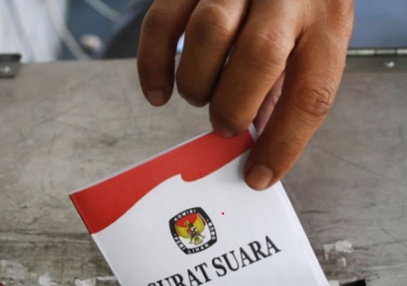 Syl_PressRoom's tweet photo. Kapitalis: "Jangan pernah dibuat rakyat pintar dan kaya, karena nanti suara mereka tidak bisa dibeli lagi".
👉 https://t.co/VXSedWU0kM https://t.co/aAUWRDjmV0