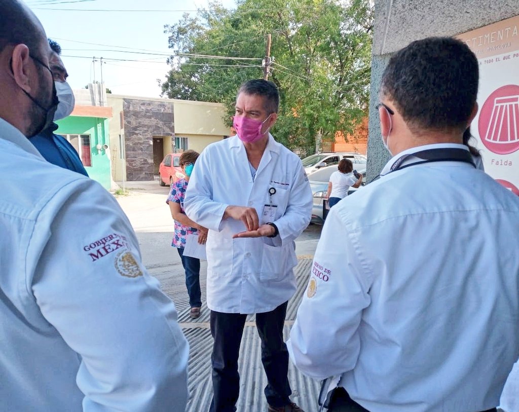Fortalecimiento a los protocolos de atención en la CH Monclova para garantizar servicios eficaces y seguros a nuestros usuarios.
La unidad actualmente tiene 3 pacientes estables hospitalizados por #COVID19 y las medidas, y triage para #SARSCoV2 se mantienen. https://t.co/lRTilec65M