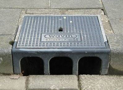 Deze week is Teeuwissen Rioolreiniging gestart met het leegzuigen van de kolken in de gemeente Leusden. 
Elk jaar worden de kolken uitgezogen om te zorgen dat de afvoer van het hemelwater gewaarborgd blijft. 
De werkzaamheden duren in totaal ongeveer 5 weken.