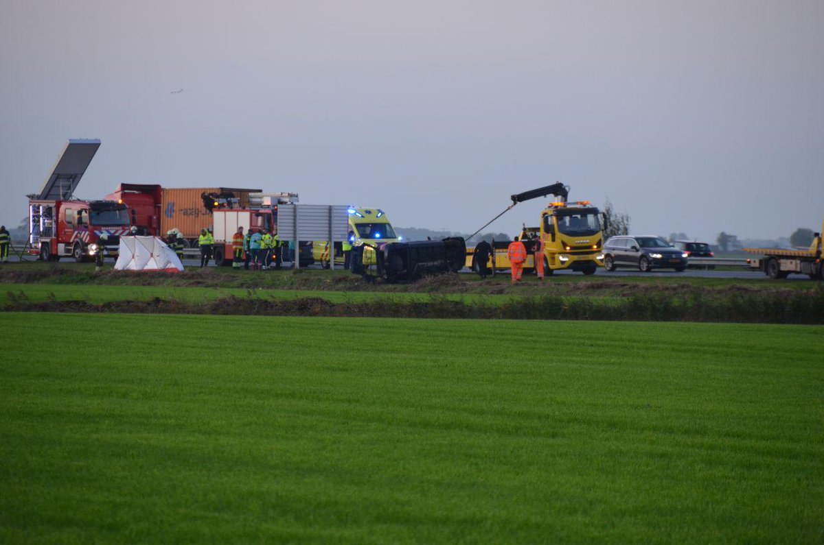 Dodelijk verkeersongeval op de N31 bij Leeuwarden - #Friesland -..
