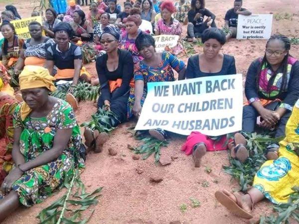 Women have been turned into widows. Their children and husbands have been killed or jailed. When is enough, enough? 
#EndAnglophoneCrisis