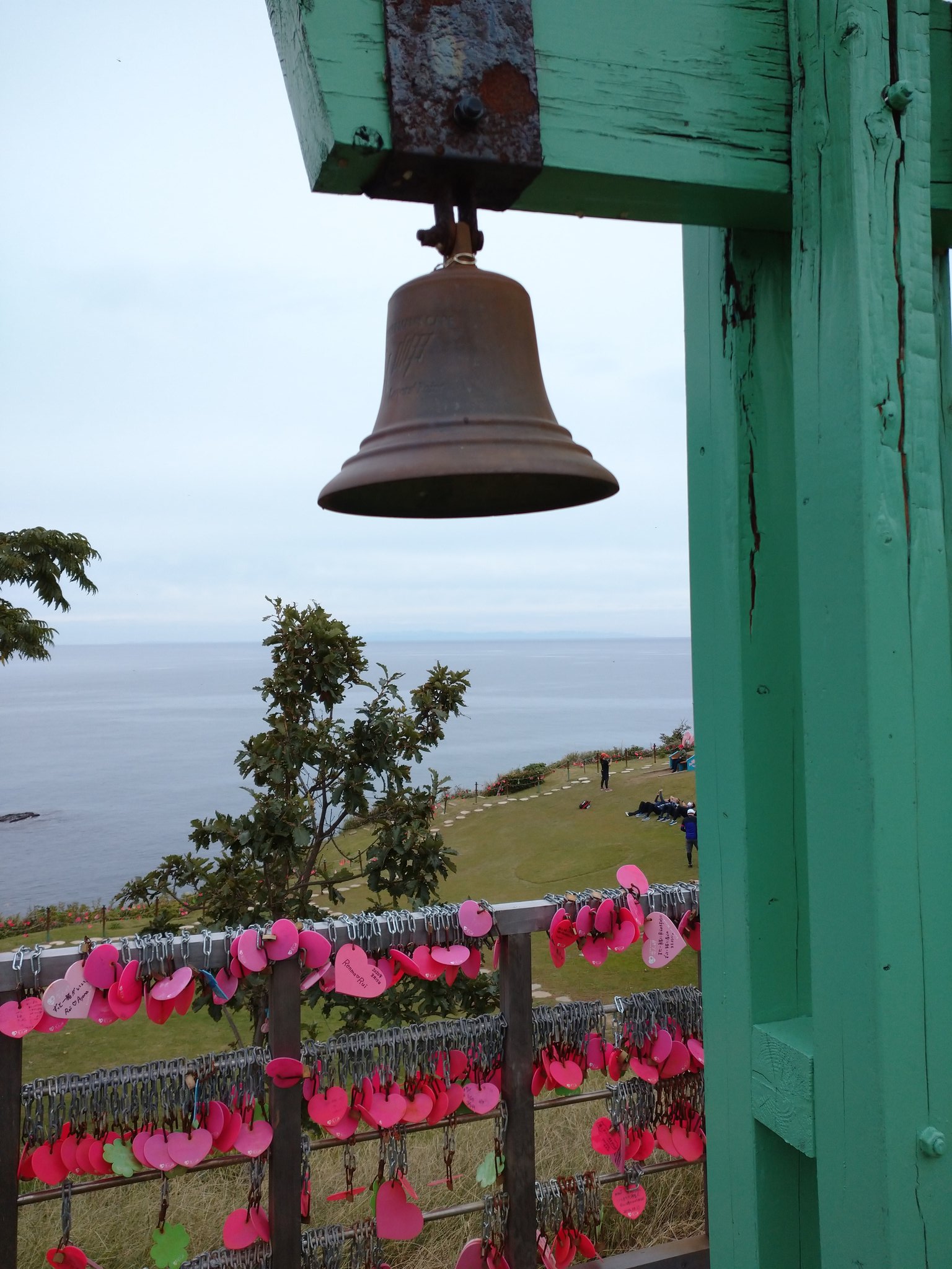 ラーメン大好きkaizuman 恋人岬 グアムにある恋人岬は 昔 初めて全巻揃えたコミック 愛と誠 で知った 岩清水弘の 君のためなら死ねる は漫画史に残る名言 新潟市出身の小林まことさんの 1 2の三四郎 でパロられていた でも 一人で来るとこじゃ