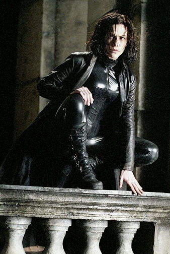 Jour 22 : Kate Beckinsale dans Underworld.