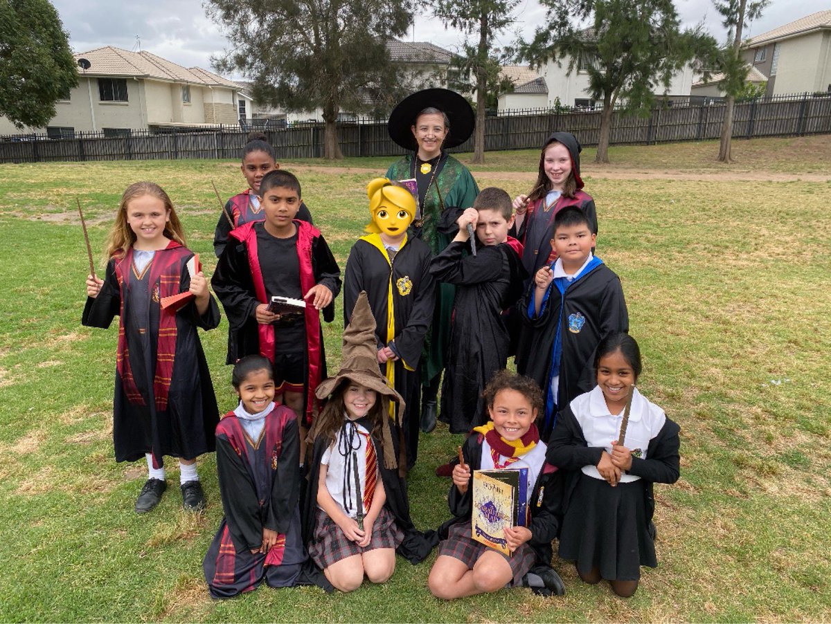leumeah_ps's tweet photo. 3-6 Book Week https://t.co/vtVqXLbqMl