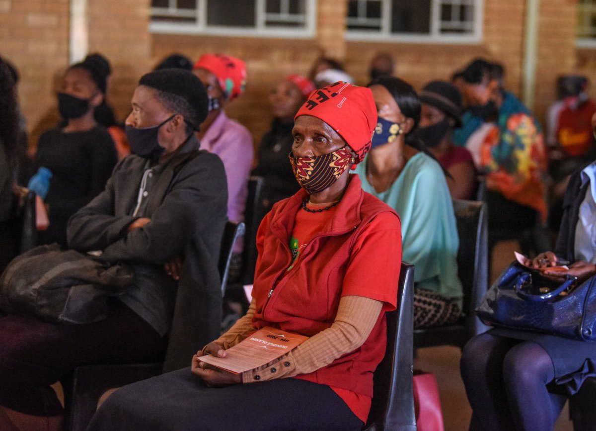 EFFSouthAfrica's tweet photo. Fighters have come to stand with the Ndlozi family at the send-off service of #DuduzileDlamini who was murdered by her boyfriend.
If we truly believe that human rights are women's rights then the human dignity of women cannot continue to be violated, and we remain silent. https://t.co/VFaPPLMjNR