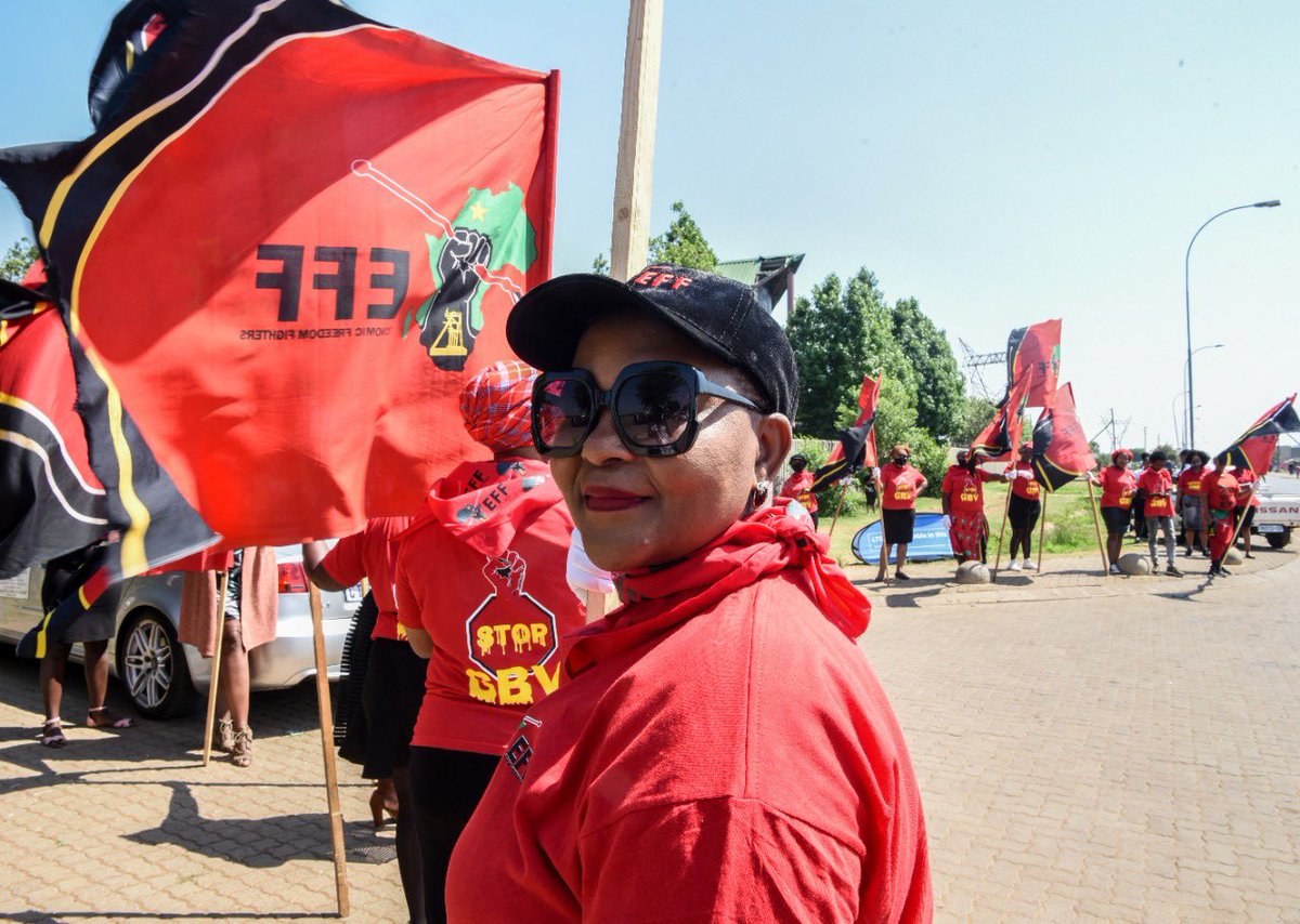 EFFSouthAfrica's tweet photo. Fighters have come to stand with the Ndlozi family at the send-off service of #DuduzileDlamini who was murdered by her boyfriend.
If we truly believe that human rights are women's rights then the human dignity of women cannot continue to be violated, and we remain silent. https://t.co/VFaPPLMjNR