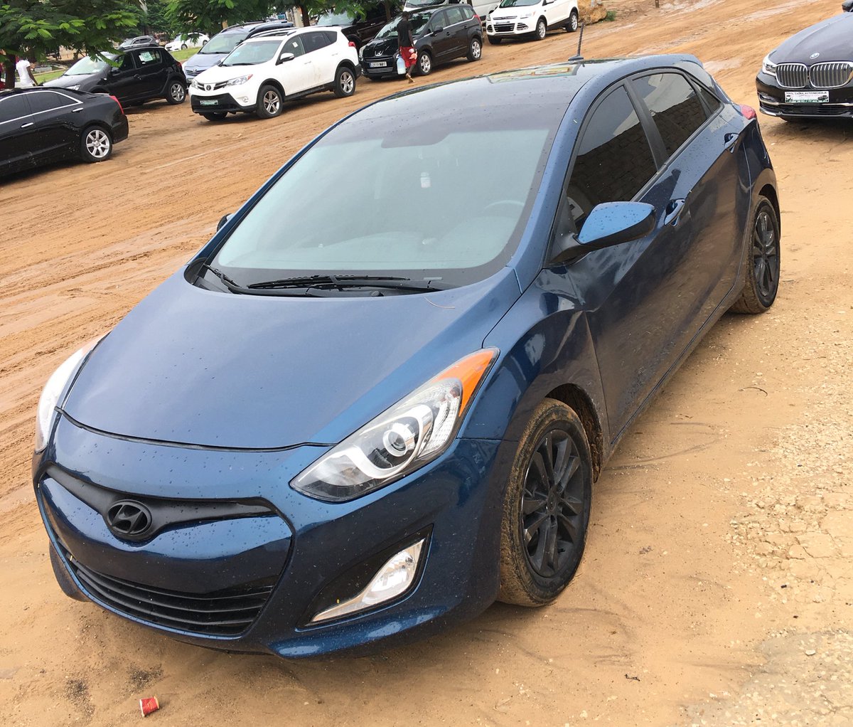 MS_autosn's tweet photo. 🚨HYUNDAI ELANTRA GT🚨
Année: 2014
• Kilometrage: 88.000
• Carburant: Essence ⛽️
• Boîte: Automatique
• Full option:
Toit panoramique ouvrant, volant multifonction, sélecteur mode de conduite, Bluetooth, USB, AUX, régulateur, mode éco, clim parfaite
Prix: DM https://t.co/2Sg0unqvzy