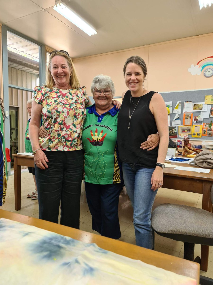 whitford_kate's tweet photo. Lovely visit to Narrandera for the women's group! #talkingstory #qualitativeresearch #mlhd https://t.co/O9ZcGSN4Y1