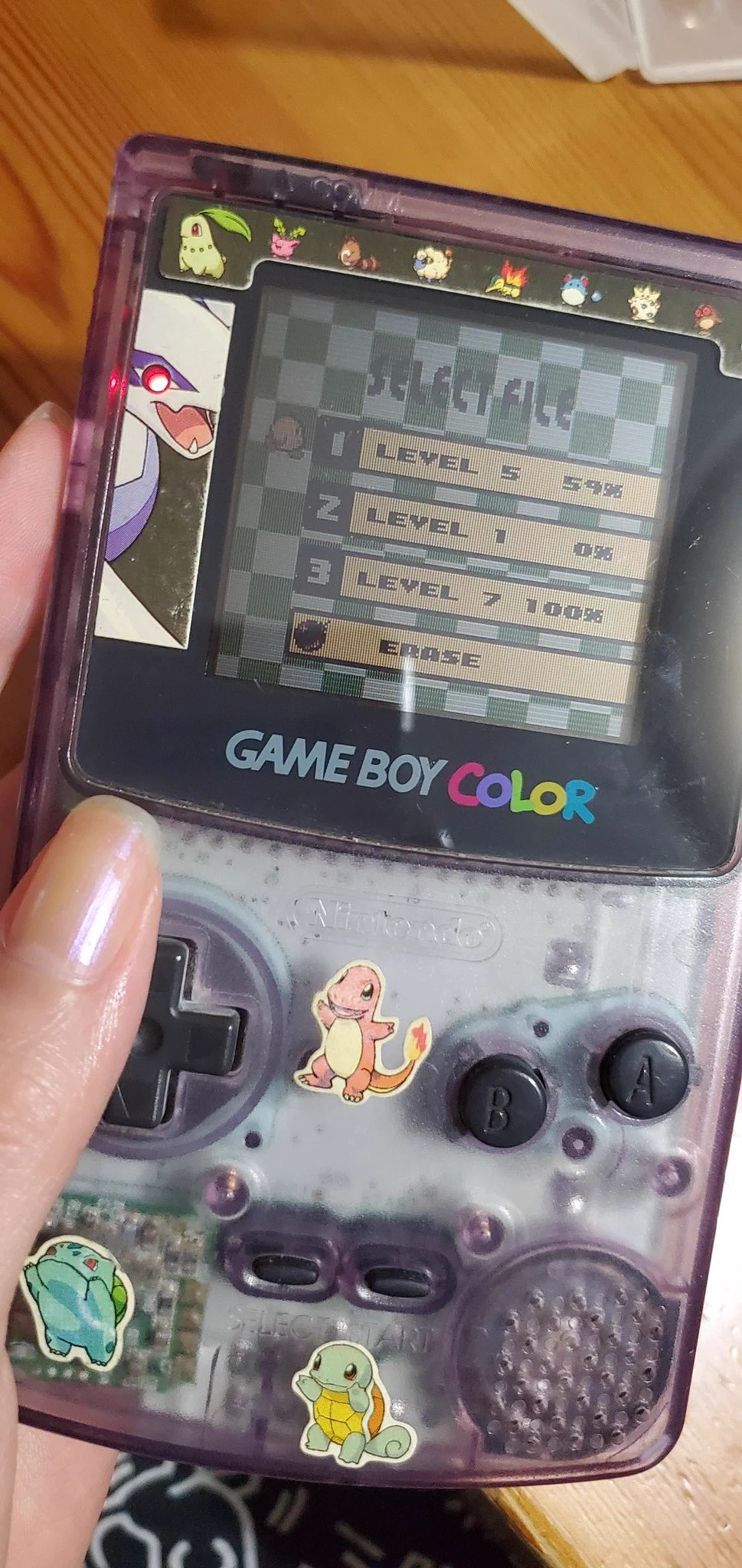 ゲームボーイのカセットもちゃんとカラー😊😊
しかし電池交換してないのにデータ残ってる25年前のカセット有能すぎな、、カラーのカセットは軒並みデータ死んでたので今度死者蘇生するんだ!!!!  