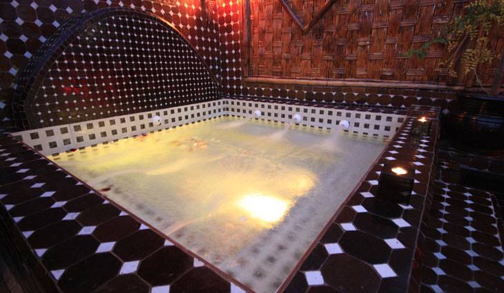 Riad Hot Tube on the Roof Terrace in #Marrakech by <a href="/DJBlackzitoun/">WorldTravellersUnitedForAcollectiveEvolution</a> 
dar-najat.com @lllMGWVlll <a href="/JohnLukeNYC/">John Luke</a> @VogueParis