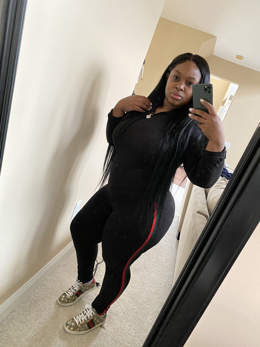 therealeb8's tweet image. Make it make sense 😘