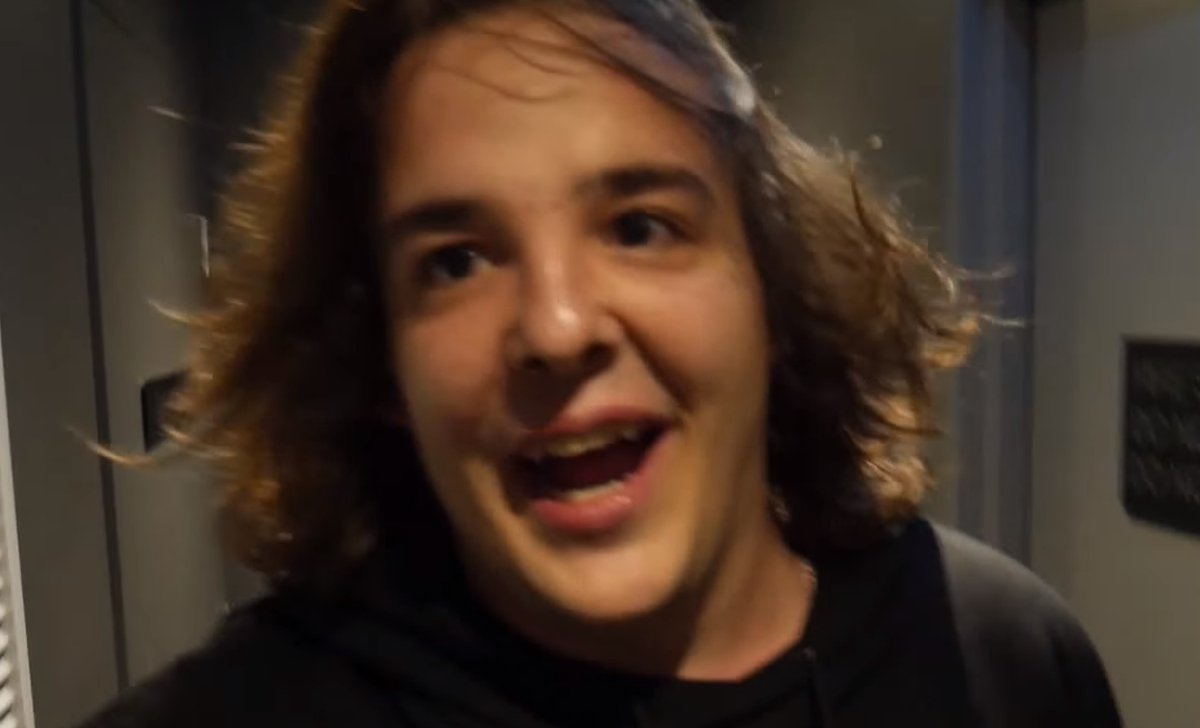 I like what Logan Paul did with his hair