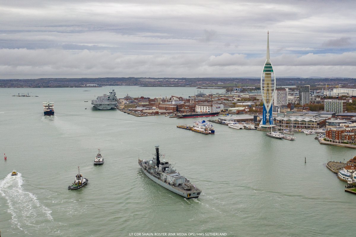 @RoyalNavy Type 23 Frigate @HMSSutherland entering @HMNBPortsmouth for a quick pit-stop ahead of returning to her homeport of @HMNBDevonport #ReturnOfTheClan 
#RoyalNavy #Portsmouth #Frigate #Warship