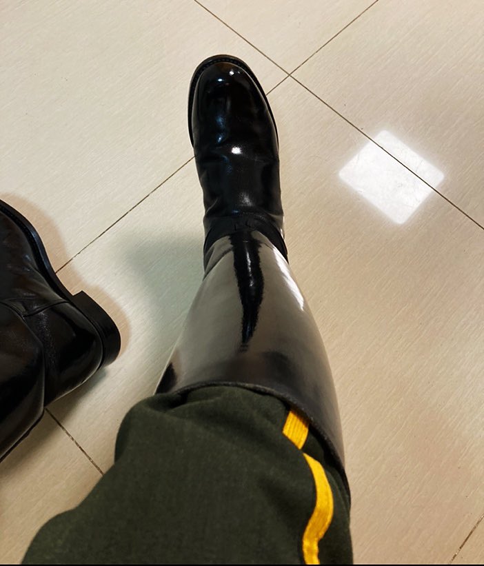 bootkingkick's tweet photo. 本周六北京想挨踢的私信情况！ https://t.co/IRaV3NDHQo