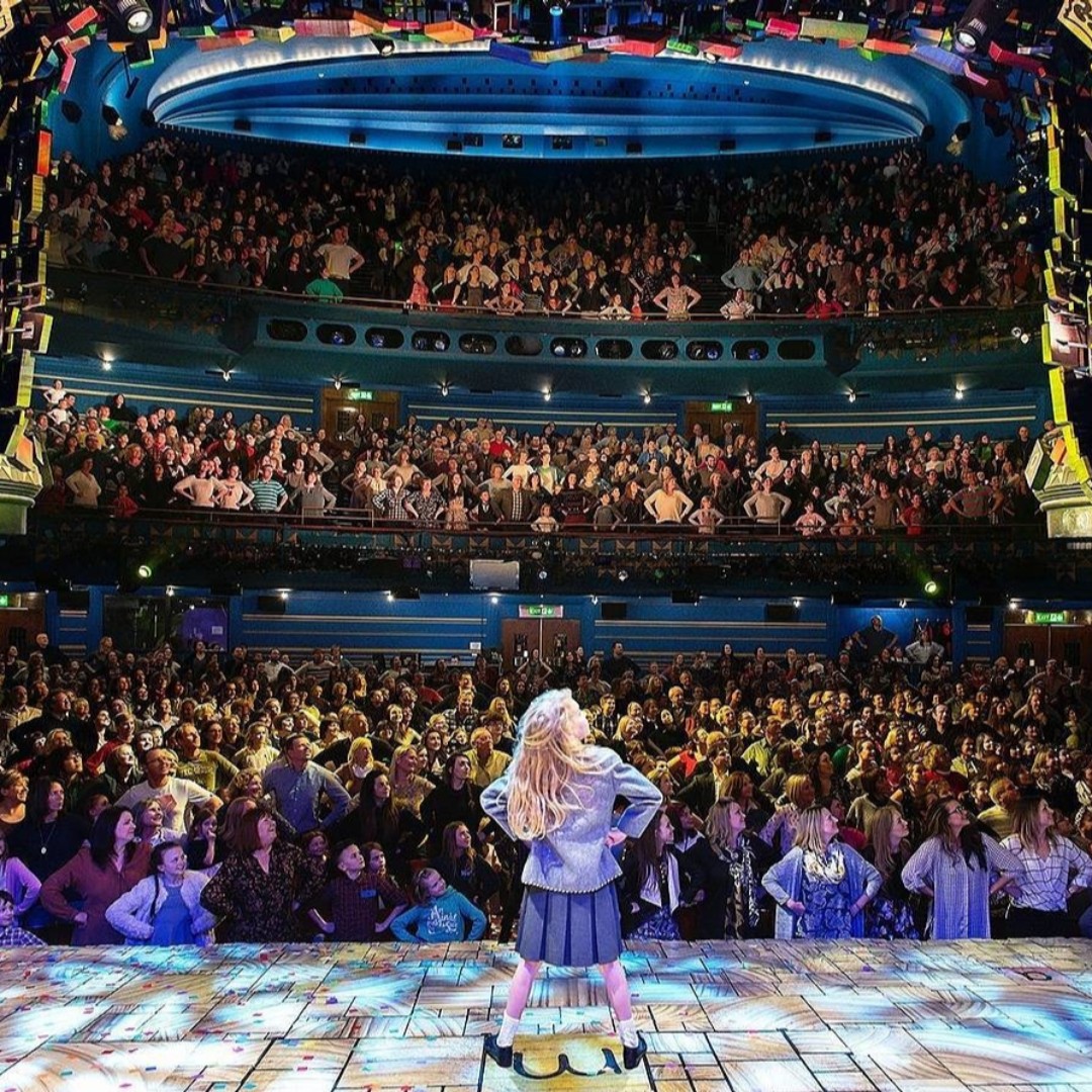 #ThrowbackThursday to the time when Matilda taught the entire audience the #MatildaPose! #MatildaTheMusical