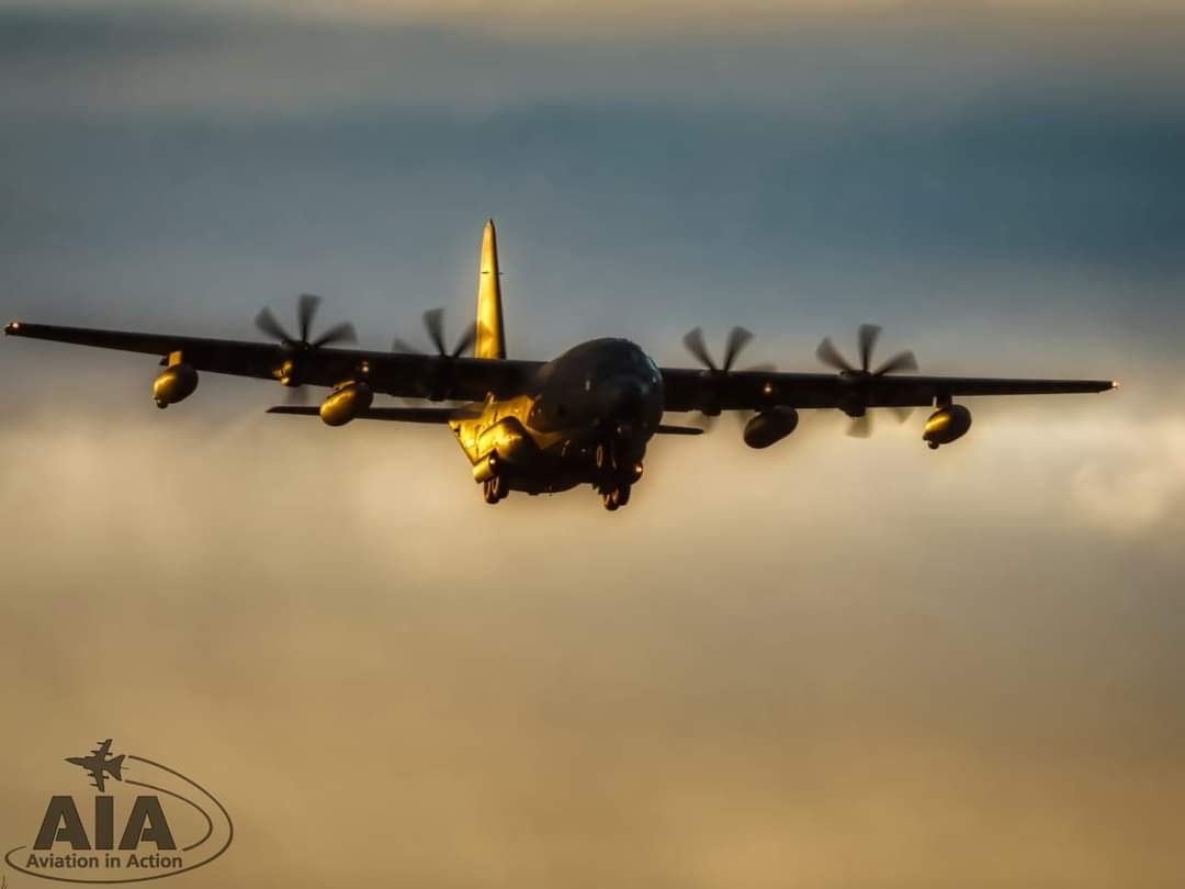action_aviation's tweet photo. A @usairforce @LockheedMartin C-130J (Strix 67) from 352
Special Ops Wing based at @RAFMildenhall
#C130 #c130hercules #Hercules #rafmildenhall #specialoperations #specialops #mildenhall #teamwork #aviationlivestream #AviationInAction #planespotting #planespotter #avgeek #usaf https://t.co/6wsgwGdKb5