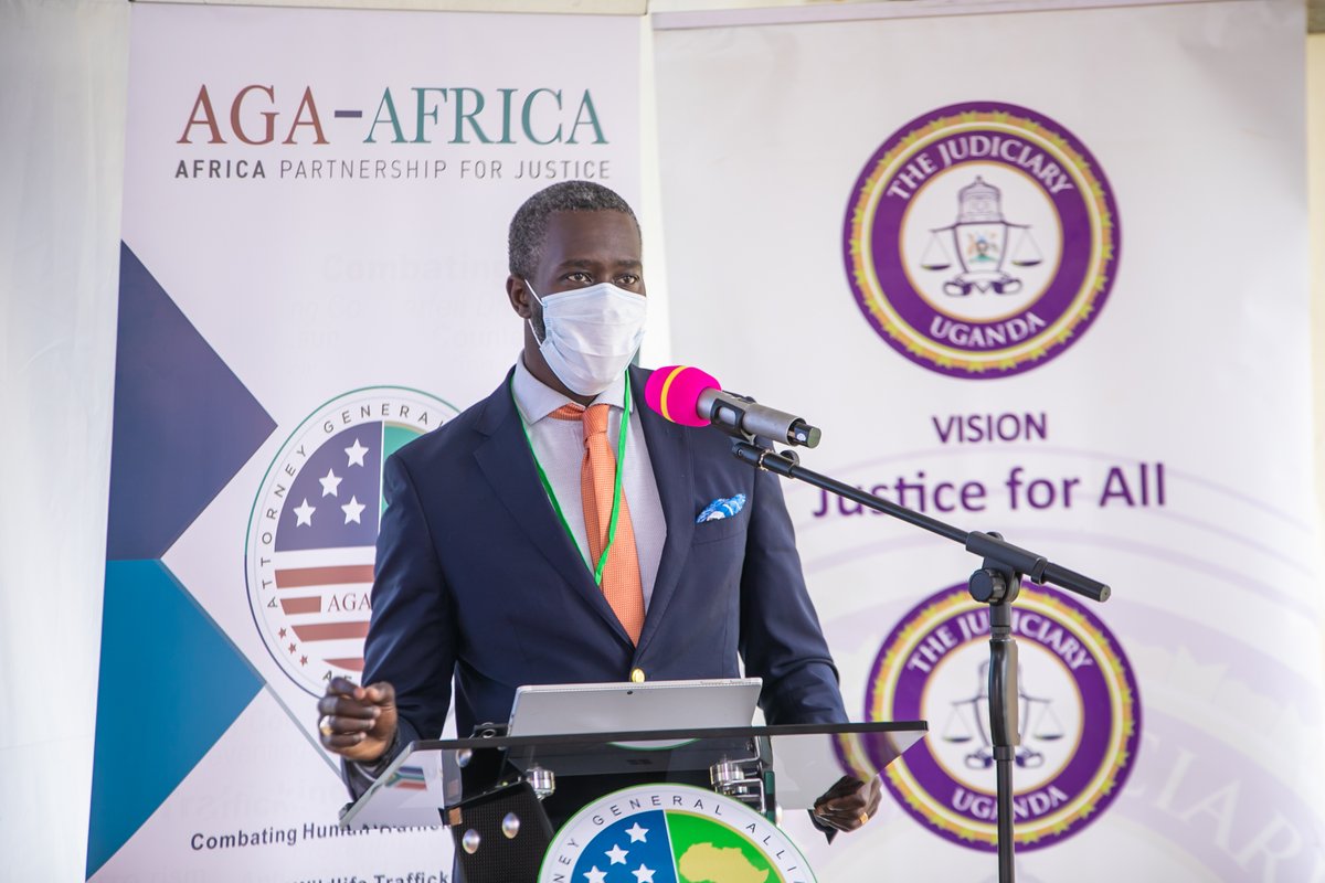 kta_law's tweet photo. Seasoned Tech Expert and Senior Partner  at KO Advocates, Stephen Kiptiness kicked off the second day of our #2020annualsymposium  with an Introduction to Digital Forensic Evidence.
@AGA_Africa
 #AGAAfricaTrainings #ktaadvocates https://t.co/clruvFVpdl