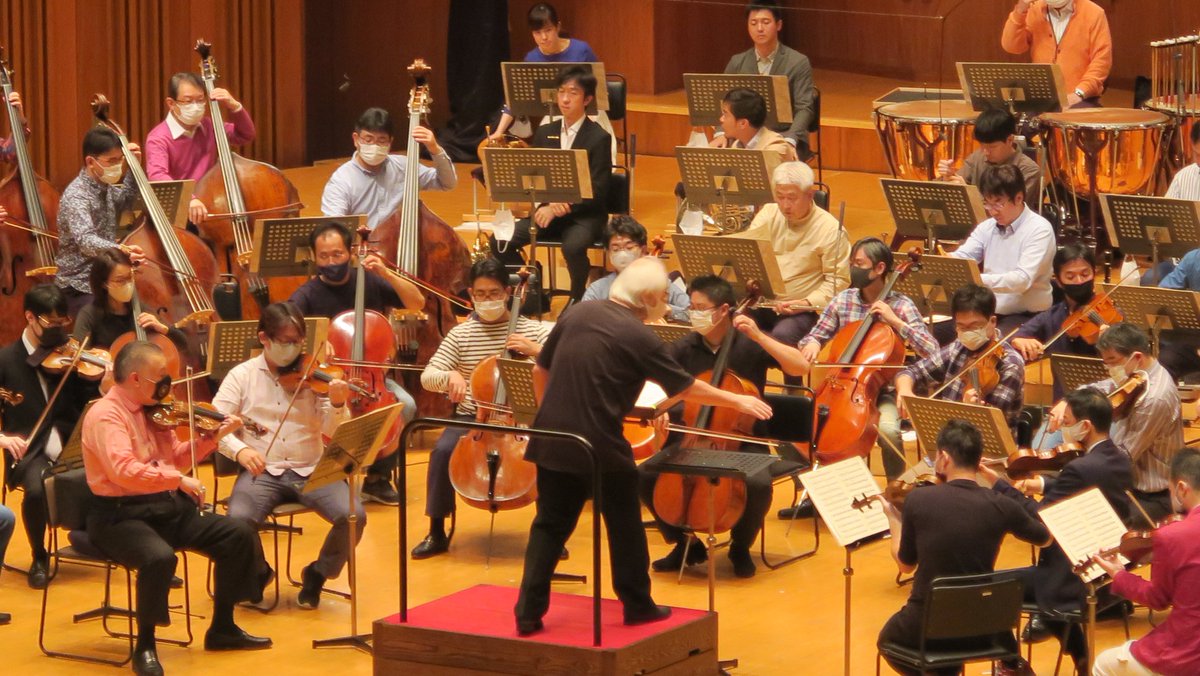 Nhk交響楽団 Nhk Symphony Orchestra Tokyo 後半は 19世紀スウェーデンの作曲家 ベルワルドの 交響曲第4番 ナイーヴ この曲で ナイーヴ というタイトルは 天真爛漫 の意味 で用いられて ゲネプロでは鈴木雅明さんのタクトに導かれ 楽しく