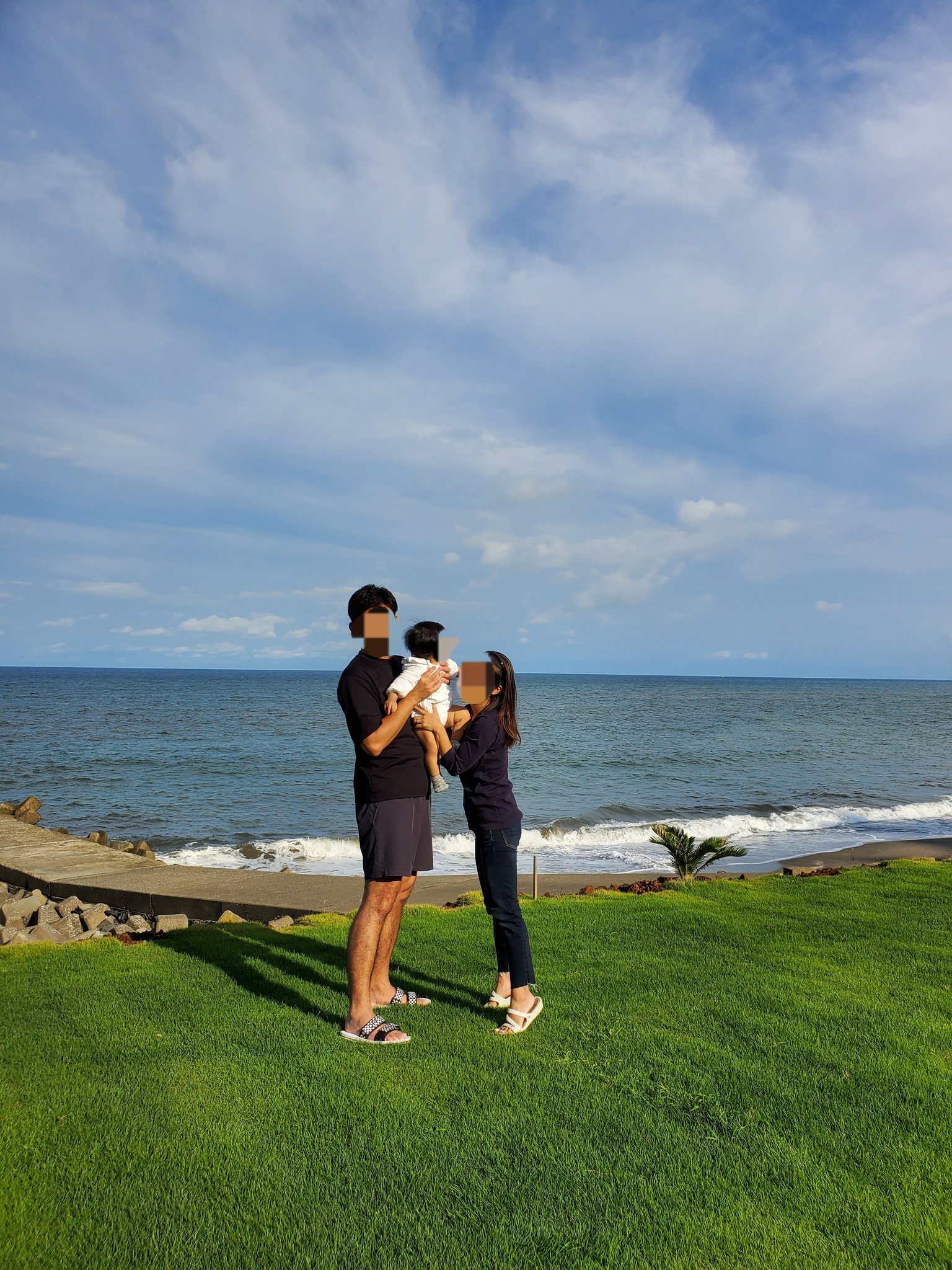Hale La Targas ハレラターガス 海沿いをバックにこんな素敵な家族写真なんて如何でしょうか 家族写真 カップル写真 記念写真 インスタ映え T Co Xdo6c8bsre Twitter