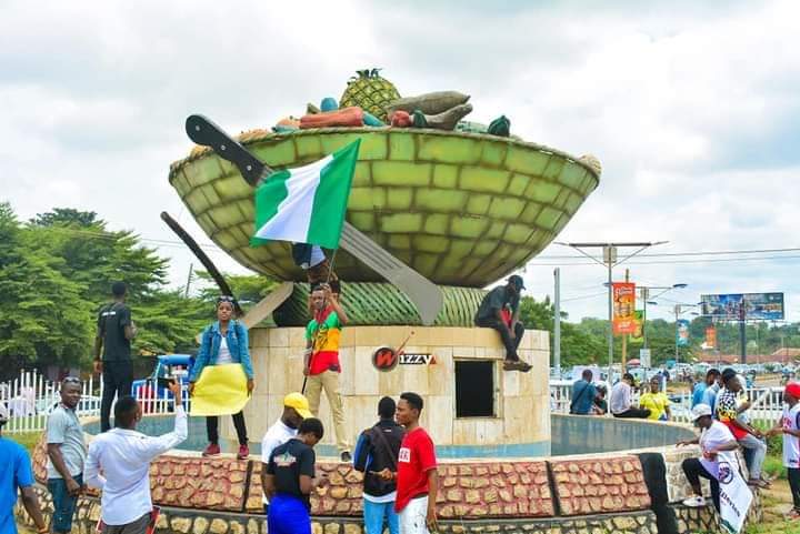 BenueFirst_'s tweet photo. Benue is not Arewa! 
Benue is Middle Belt! 
Benue will always stand for justice
Benue is #AntiSars 
Benue  #EndSarsNow ! #EndSARS !

Retweet if you agree! https://t.co/85USqpf3qt
