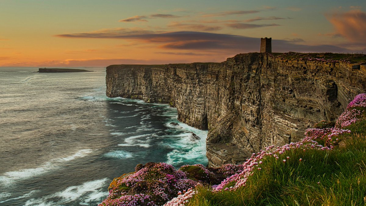 orkneycom's tweet photo. 🆕 Take a virtual visit to #Orkney with our photographer of the month, Robbie Rendall 📸 

See more of Robbie's images 👉 https://t.co/6WutEzV3kJ 😍

#LoveOrkney #OnlyinScotland https://t.co/iLnDRB5uOO