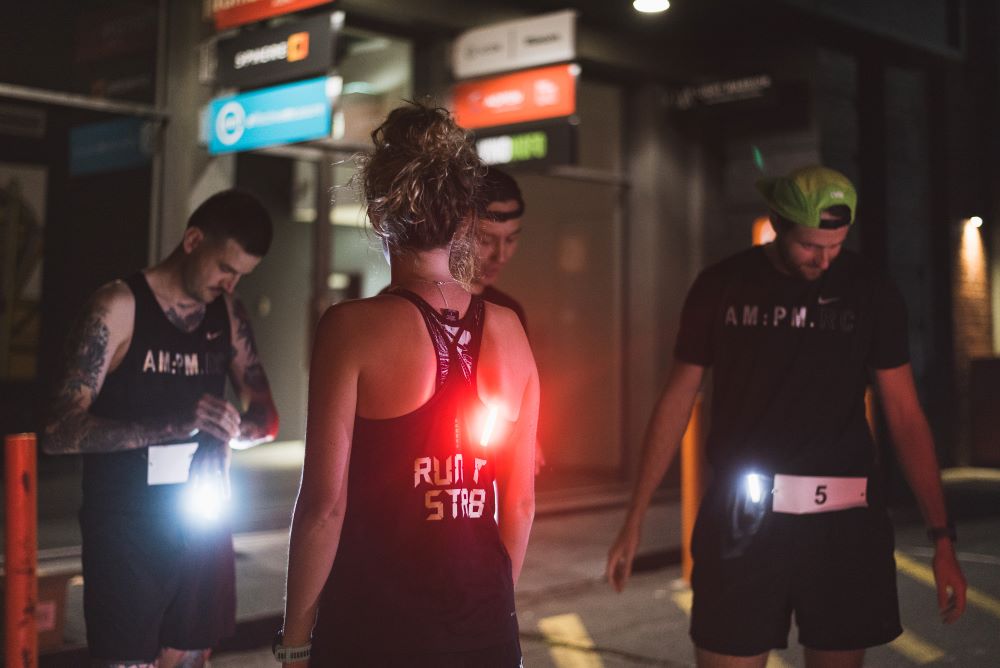 UKRunChat's tweet photo. RT this, follow @knog_uk &amp; tag a #running buddy to be in the Sunday 25 Oct 9pm draw for your chance to win a Knog Bilby headlamp in your choice of orange or blue &amp; a Plus Free twin pack light in Black (RRP £80). We will have one winner. Good luck #ukrunchat #knog #knogoutdoor https://t.co/X3ekjJfsv4