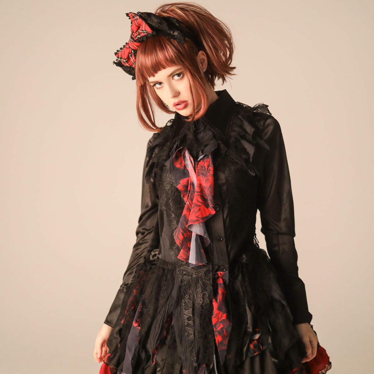 H Naoto على تويتر Blood Dahlia Blouse 退廃的なディテールに血のダリアを施したブラウス 取り外し可能なジャボは 血のダリア 生地をラッフルとして施しています T Co Uixgwaebdo H Naoto على تويتر Blood Dahlia Blouse 退廃的なディテールに血のダリアを施したブラウス 取り外し可能なジャボは 血のダリア 生地をラッフルとして施しています T Co Uixgwaebdo
