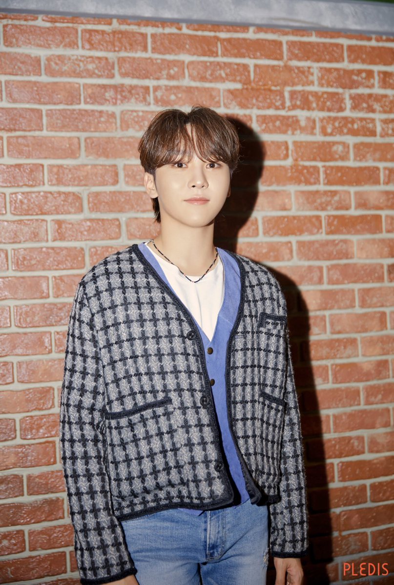 [PHOTO] 201022  #SEVENTEEN   'HOME;RUN' behind the scenes of the M/V shooting with  #SEUNGKWAN. [11/14]:  http://naver.me/xLv8bdhp  @pledis_17  @pledis_17jp  #SEVENTEEN    #세븐틴    #ㅍㄹ